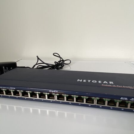 Netgear ProSafe GS116 Gigabit Desktop Switch – 16 Ports – Unmanaged Switch